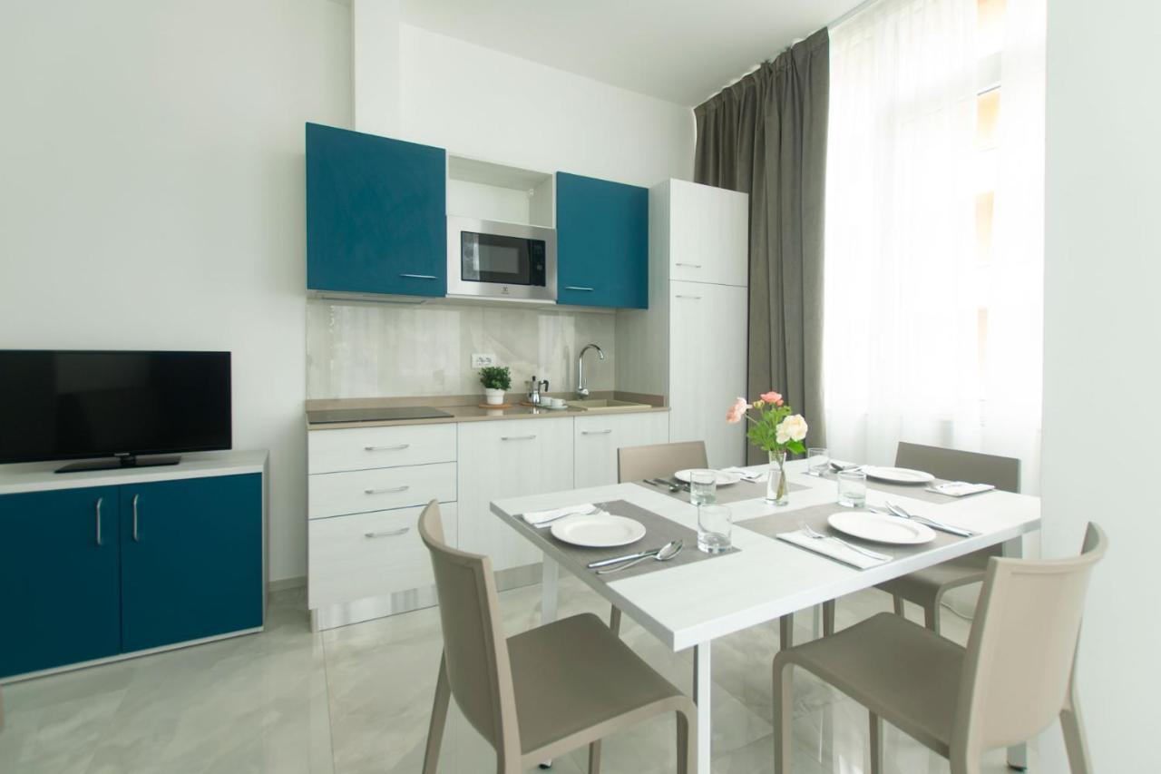 Residence Flow-R Riccione Esterno foto