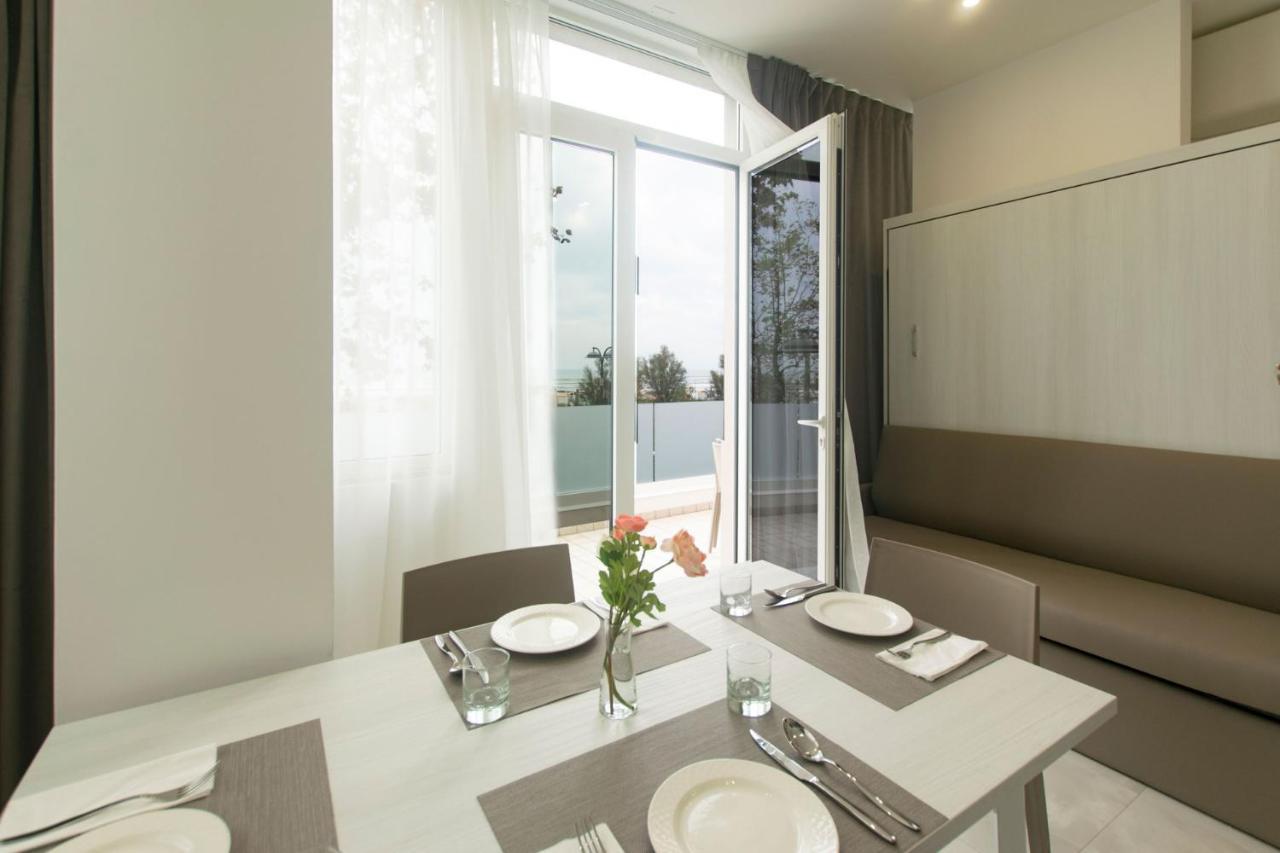 Residence Flow-R Riccione Esterno foto