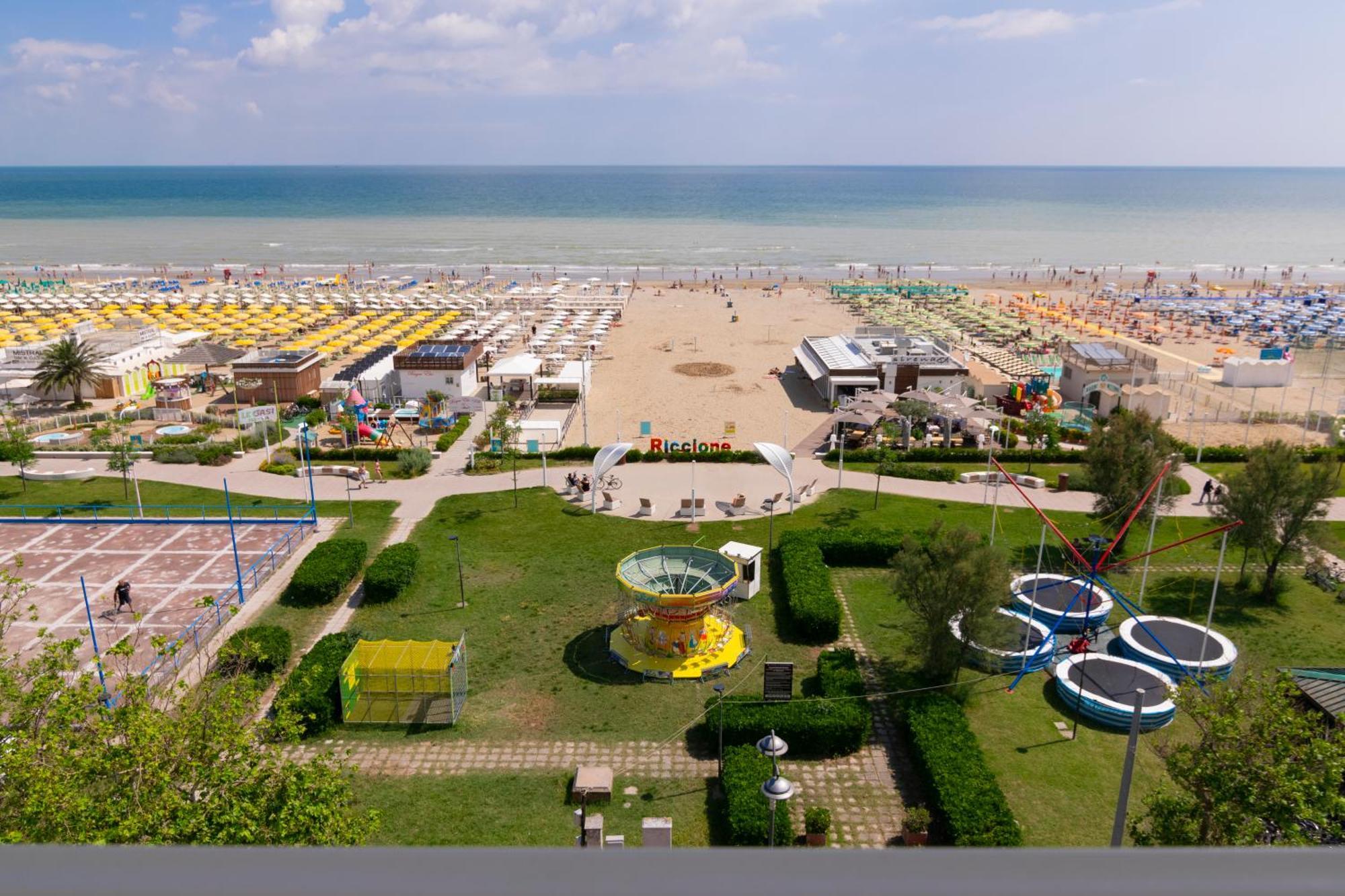 Residence Flow-R Riccione Esterno foto