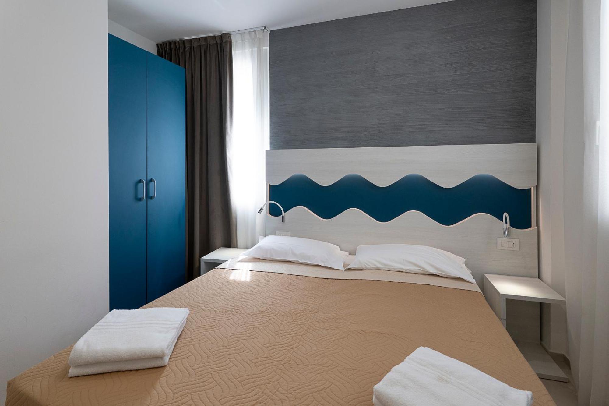 Residence Flow-R Riccione Esterno foto